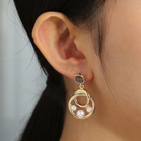 New Simple  Irregular Retro Simple Abalone Round Pearl Earrings Wholesale main image 6