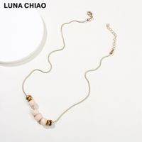 Qingdao Europäische Und Amerikanische Außenhandel Halskette Schmuck Großhandel Kristall Perlen Schlangen Kette Damen Kurze Halskette Zubehör sku image 1