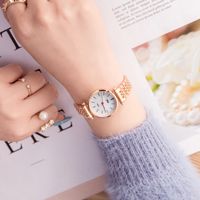 Internet Celebrity Même Montre De Femmes Élégant Bracelet En Acier Raffiné Ceinture À La Mode Élégant Étudiant Coréen Style Simple Quartz De Femmes Montre sku image 1