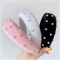 Retro Pearl Thickened Plush Knitted Fabric Wide-brimmed Headband  Wholesale main image 3