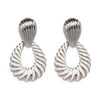 Jujia Nouveau Ornement Style Européen Et Américain De Mode Vente Chaude Boucles D'oreilles En Alliage Métallique Croix-frontière Accessoires D'alimentation 51234 sku image 1