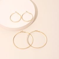 Mode Exagérée Simple Extrême Ronde Rétro Boucles D&#39;oreilles Simples Cercle Géométrique Pour Les Femmes main image 1