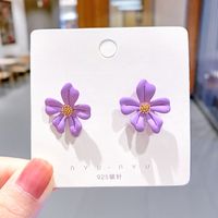 Koreanische Heiße Hyuna Gänseblümchen Ohrringe Frauen Netz Rotes Mädchen Mädchen Einfache Frische Ohrringe Blumen Ohrringe Ohrringe sku image 33