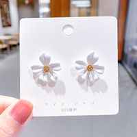 Korea's Hot Models Daisy Girl Simple Earrings Flower Earrings Wholesale Nihaojewelry sku image 34