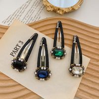 Korea's Inlaid Pearl Rhinestone Hairpin Handmade Bangs Clip Small Fragrance Style Hair Accessories Wholesale main image 1