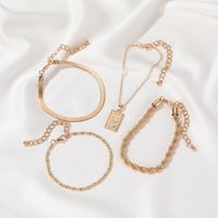 Hot Sale Fashion Alloy Twist Chain Portrait Pendant Women's Four-piece Combination Bracelet main image 3