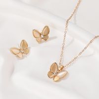 New Set Of Jewelry Opal Butterfly Fashion White Mother-of-pearl Butterfly Alloy Necklace Ladies Earrings Set main image 3