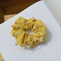 Korean Large Intestine Pearl Fashion Simple Intestine Head Scrunchies Elastic Horsetail Rubber Band Head Wholesale sku image 2