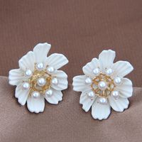 925 Perle En Argent Coréen Mode Douce Fleur Perle Boucles D&#39;oreilles En Gros Nihaojewelry main image 1