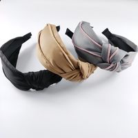 Fashion Hot Sale Korean Wide-brimmed Fabric Knotted Headband Style Simple Headband  Wholesale Nihaojewelry main image 3