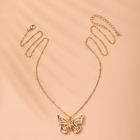Fashion Generous Single-layer Exaggerated Inlaid Pearl Large Butterfly Alloy Necklace main image 1
