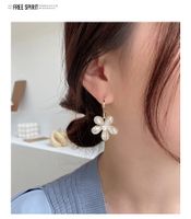 Corée Mode Cristal Fleur Girly Mode Simple Boucles D&#39;oreilles Sauvages En Gros main image 4