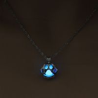 Hot Sale Luminous Cage Hollow Cat Claw Pendant Halloween Alloy Necklace For Women Accessories sku image 2