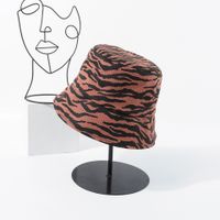 Fashion Adjustable Zebra Pattern Korean Wild Sunscreen Retro Cover Face Bucket Hat sku image 1