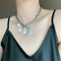 Mode Courte Exagérée Mode Chaîne Épaisse Perle Cristal Pendentif Chaîne De La Clavicule Collier Pour Les Femmes main image 4