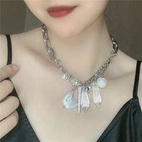 Fashion Short Exaggerated Fashion Thick Chain Pearl Crystal Pendant Clavicle Chain Necklace For Women sku image 1