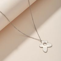 Fashion New Metal Flower Hot Sale Alloy Pendant Necklace main image 1