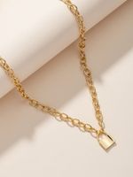 Mode Nouvelle Petite Serrure Vente Chaude Collier Pendentif En Alliage Pour Les Femmes En Gros main image 3