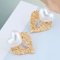 Korean Fashion Sweet And Versatile Pearl Love-shaped Alloy Earrings main image 3