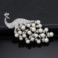 Délicat 18k Paon Broche Blanc Perle Corsage Yiwu Accessoires  Petit Cadeau Vente Chaude sku image 2