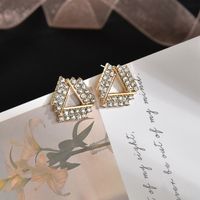 Pendientes De Aleación Pequeños Salvajes Coreanos De Triángulo Simple De Diamante Completo De Moda Para Mujeres sku image 1