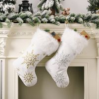 Christmas Decoration Flannel Pearl Snowflake Christmas Socks main image 1