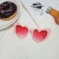 Elegant Heart Shape UV400 Special-Shaped Mirror Clubmaster Full Frame Women's Sunglasses main image 3