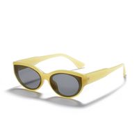 Fashion Carved Color Lens Cat's Eye Retro New Sunglasses For Women sku image 4