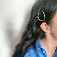 Korean Metal Circle Hairpin Back Head Clip Headdress Elegant Word Clip Wholesale main image 5