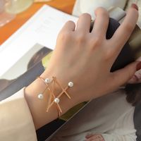 Retro Übertrieben Perle Unregelmäßig Öffnen Armband Titan Stahl Plattiert Großhandel sku image 2