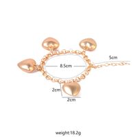 Bracelet En Métal Doré Mat Exagéré En Forme De Coeur Rétro Pour Femme main image 3