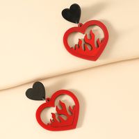 Hot Selling Fashion Personality Exaggerated Hollow Love Flame Earrings main image 3