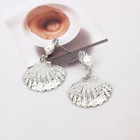 Hot-selling New Fashion Metal Gold-plated Shell Pearl Earrings For Women Wholesale main image 6