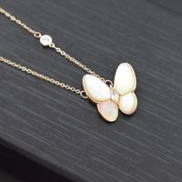 Neue Trend Weiße Muschel Perlen Schmetterling Geschenk Kurze Kupfer Schlüsselbein Kette Für Frauen Großhandel main image 3