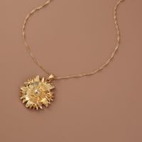Hot Selling Fashion Chrysanthemum Pendant Women's Necklace Wholesale main image 2