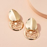 Fashion Korea Geometric Hollow Glossy Baroque Style Design Earrings main image 5
