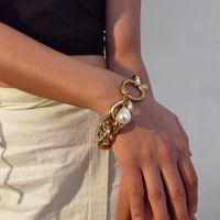 Fashion Retro Exaggerated Hollow Aluminum Chain Simple Baroque Pearl Bracelet sku image 1
