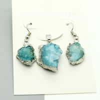 Hot Selling Fashion Irregular Natural Stone Crystal Bud Necklace Earrings Set Wholesale main image 1