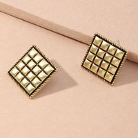 Fashion Simple New Metal Retro Distressed Matte Gold Button Earrings main image 3