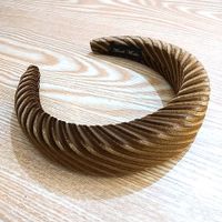 Hot Selling Fashion Striped Velvet Sponge Flat Headband Wholesale main image 4