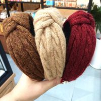 Hot Knitted Knotted Headband  Wool Hairpin Simple Wide-border Headband main image 3