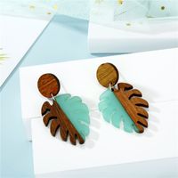 Fashion Hollow Leaf Wood  Retro  Wood Resin Earrings For Women main image 4