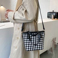 New Large Capacity Woolen Chain Shoulder New Fashion All-match Messenger Tote Bag main image 2