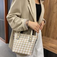 New Large Capacity Woolen Chain Shoulder New Fashion All-match Messenger Tote Bag main image 5