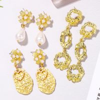 Exaggerated Metal Leaf Inlaid Pearl Earrings  Wholesale main image 3