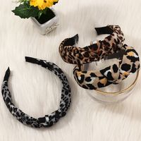 Korean Wide-brimmed Leopard Print Cross Headband main image 4