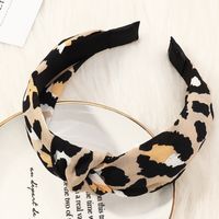 Korean Wide-brimmed Leopard Print Cross Headband sku image 1