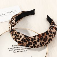 Korean Wide-brimmed Leopard Print Cross Headband sku image 2