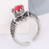 Fashion Retro Simple Gemstone Skull Personality  Ring main image 2