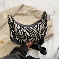 Popular New Trendy  Wild Lady Chain Armpit Bag sku image 1
